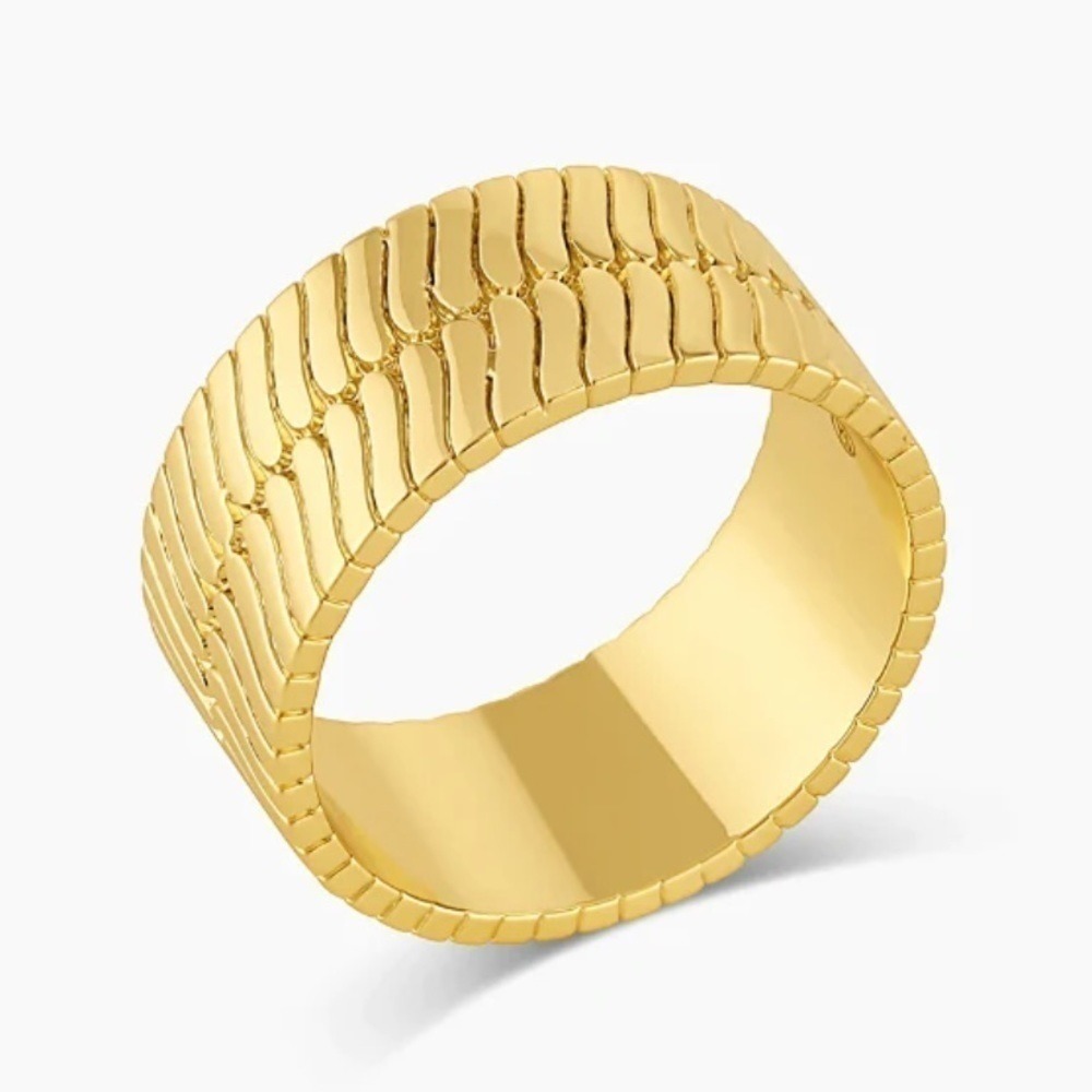 Gorjana New Size 9 Venice Band Ring 18k Gold Plated Brass 49$